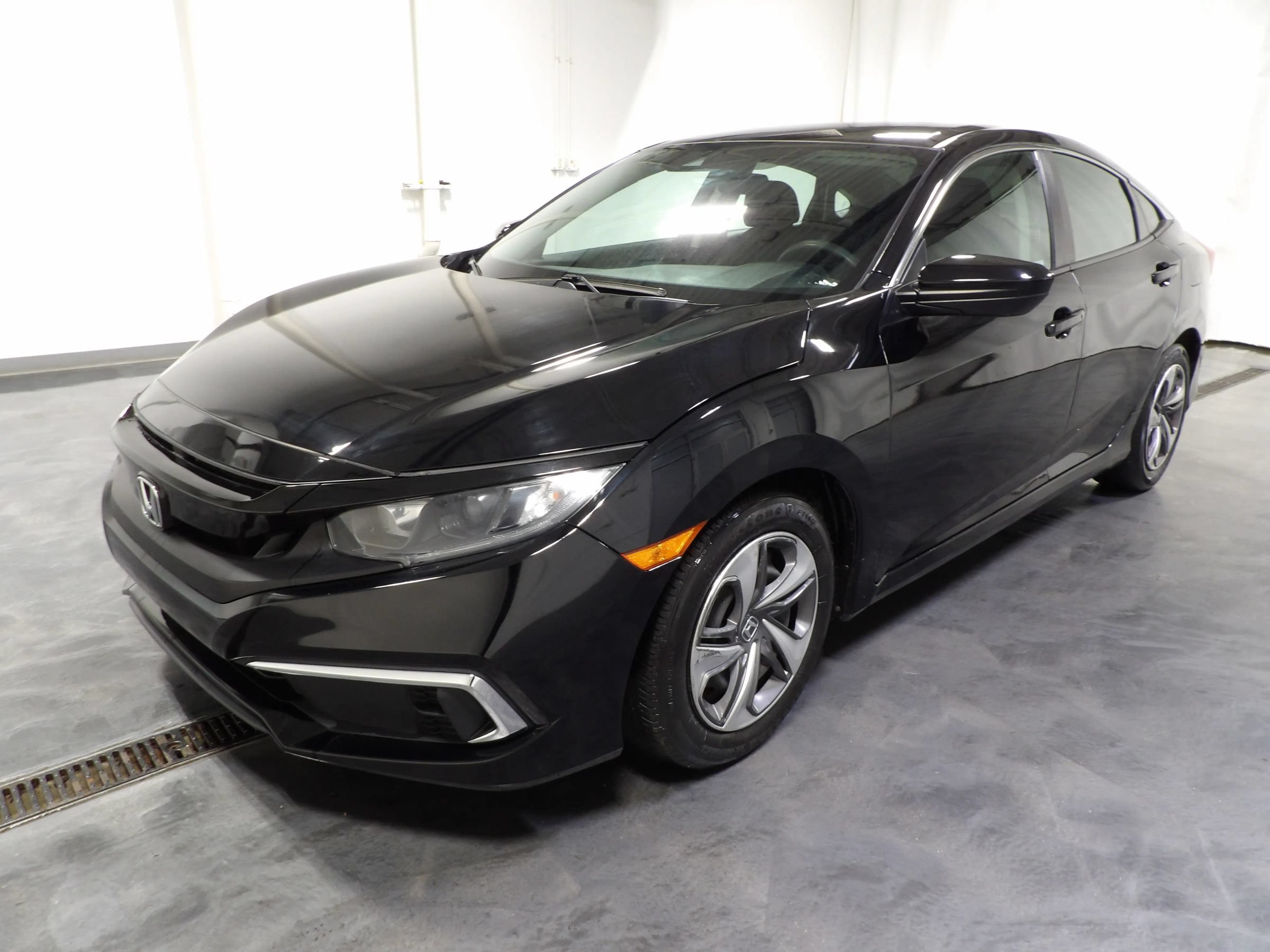 Used 2020 Honda Civic LX image 3
