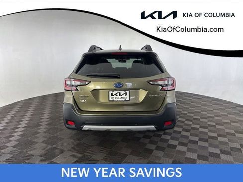 Used 2023 Subaru Outback Limited image 4