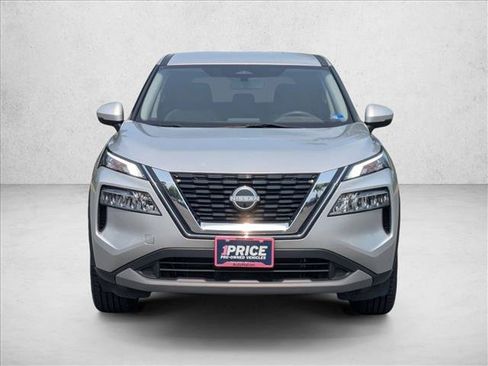 Used 2023 Nissan Rogue SV AWD/4WD image 2