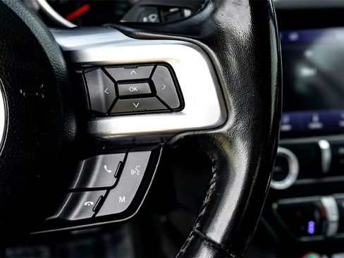 Used 2023 Ford Mustang Convertible image 19