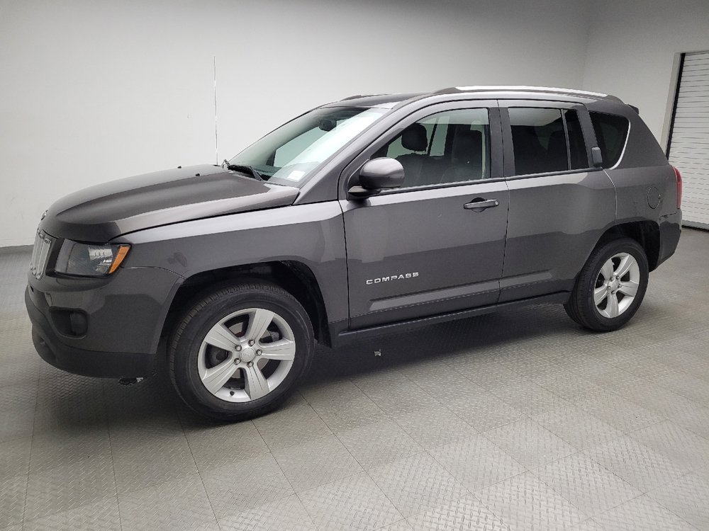 Used 2016 Jeep Compass Latitude AWD/4WD image 2