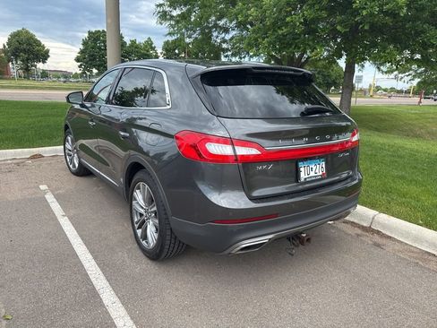 Used 2017 Lincoln MKX Reserve w/ Lincoln MKX Climate Package AWD/4WD image 3