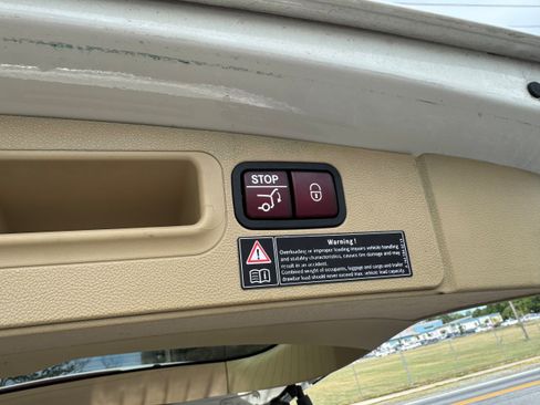 Used 2012 Mercedes-Benz GL 450 4MATIC image 34