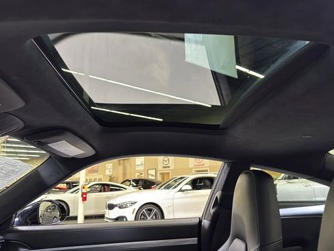 Used 2015 Porsche 911 Carrera 4S image 14