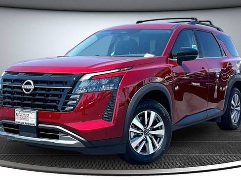 New 2026 Nissan Pathfinder SL FWD image 2