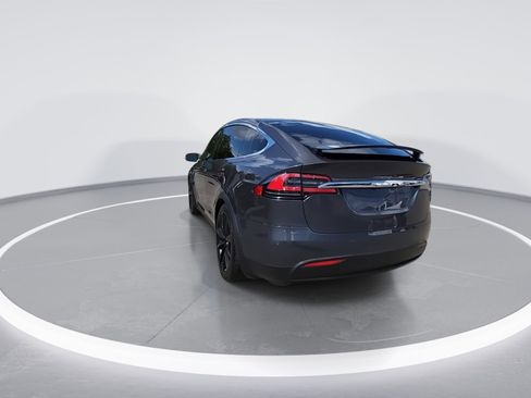 Used 2016 Tesla Model X 90D AWD/4WD image 3
