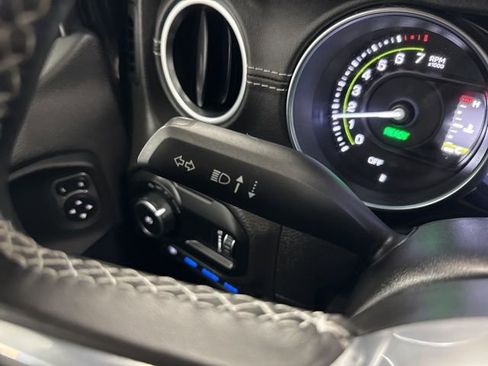 Used 2023 Jeep Wrangler Unlimited Sahara w/ Cold Weather Group image 39