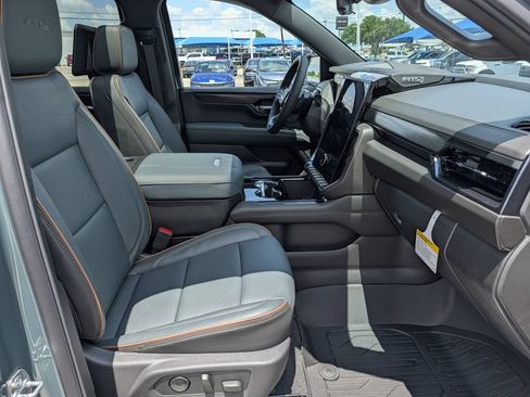 New 2026 GMC Yukon XL AT4 w/ AT4 Premium Plus Package AWD/4WD image 34