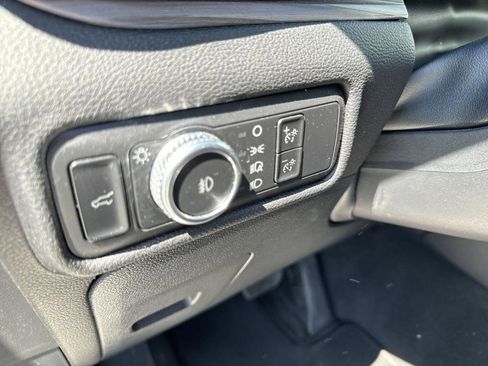 Used 2022 Ford Explorer Limited w/ Equipment Group 301A image 19