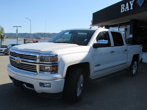 Used 2014 Chevrolet Silverado 1500 High Country w/ High Country Premium Package AWD/4WD image 3