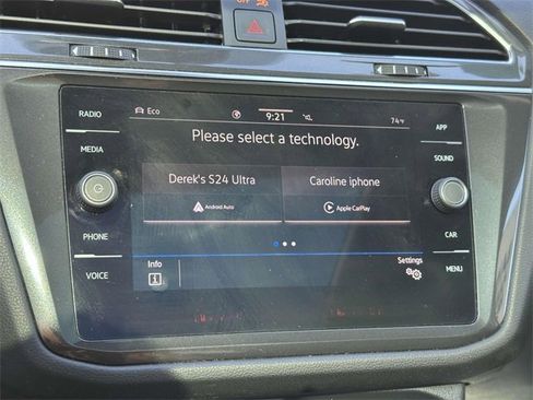 Certified 2022 Volkswagen Tiguan SE w/ Panoramic Sunroof Package image 22