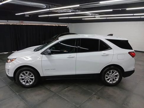 Used 2019 Chevrolet Equinox LS w/ LS Convenience Package FWD image 39