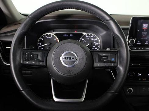 Certified 2021 Nissan Rogue SV w/ Premium Package FWD image 10
