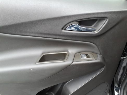 Used 2024 Chevrolet Equinox LT w/ LPO, Floor Liner Package image 15