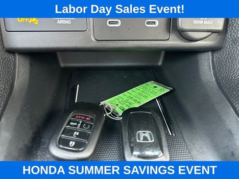Used 2025 Honda Civic Sport image 26