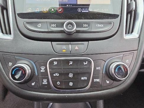 Used 2024 Chevrolet Malibu LT FWD image 12