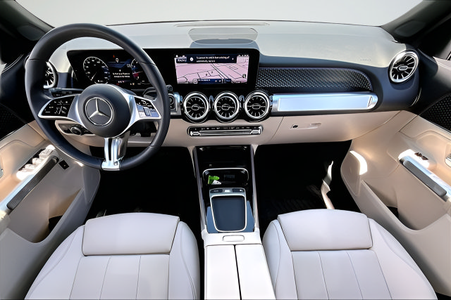 Certified 2026 Mercedes-Benz GLB 250 4MATIC image 7