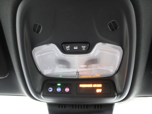 Used 2024 Chevrolet Colorado ZR2 w/ ZR2 Bison Edition image 25