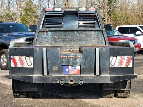 Used 2018 RAM 3500 Tradesman w/ Chrome Appearance Group image 5