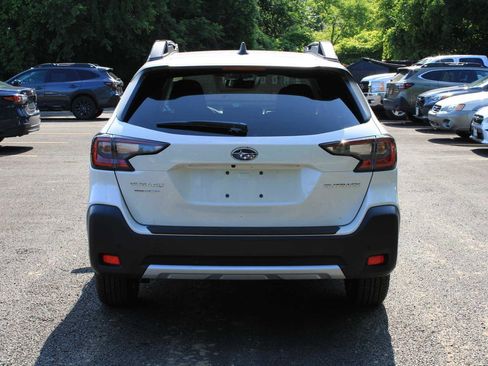 New 2025 Subaru Outback Limited image 10