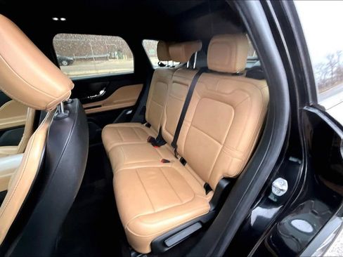 Used 2022 Lincoln Corsair Reserve w/ Elements Package image 25