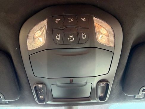 Used 2025 Chrysler Pacifica Pinnacle w/ Trailer Tow Group image 32