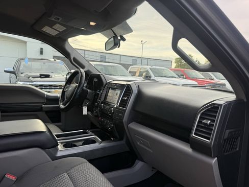 Used 2016 Ford F150 XLT w/ Equipment Group 302A Luxury AWD/4WD image 9