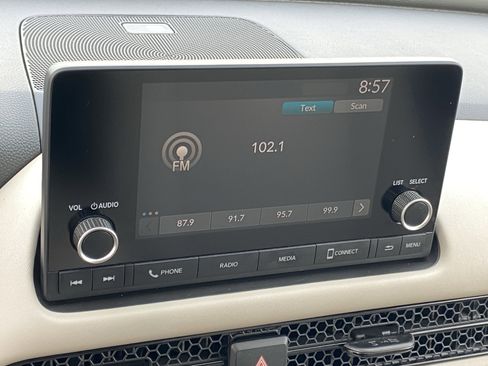 Certified 2025 Honda HR-V LX image 18