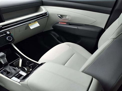 New 2025 Hyundai Tucson SEL image 12