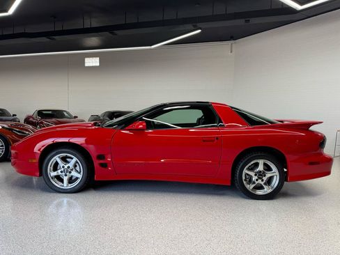 Used 2001 Pontiac Firebird Formula w/ Protection Group RWD image 20