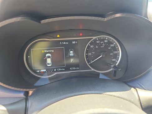 Used 2025 Nissan Versa SV w/ Trunk Package FWD image 15