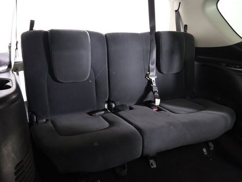 Used 2019 Nissan Armada SV image 32