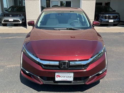 Used 2018 Honda Clarity Plug-In Hybrid image 2