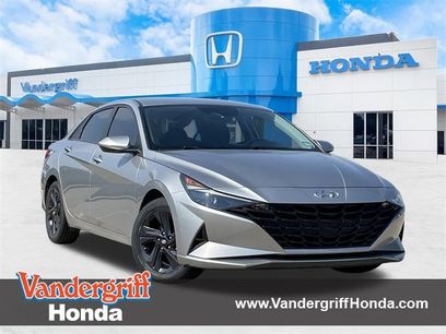 Used 2023 Hyundai Elantra SEL