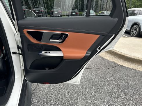 Certified 2024 Mercedes-Benz GLC 300 image 42