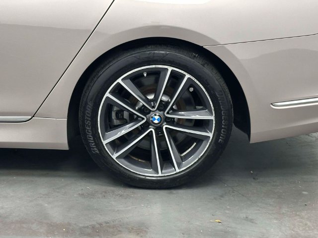 Used 2021 BMW 750i xDrive AWD/4WD image 28