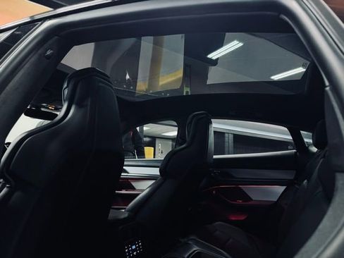 Used 2020 Porsche Taycan Turbo image 22