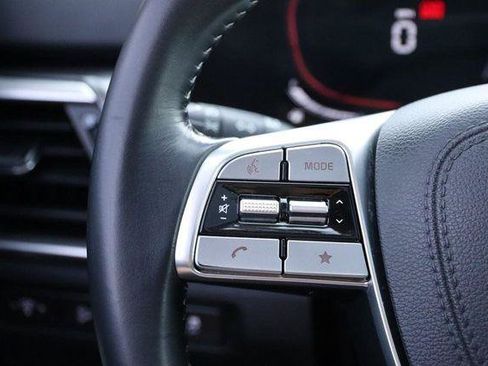 Used 2025 Kia Telluride S FWD image 14