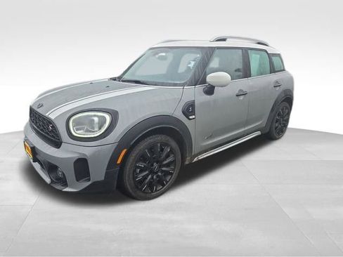 Used 2022 MINI Cooper Countryman S w/ Premium Package image 3