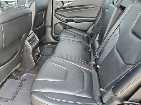 Used 2019 Ford Edge Titanium AWD/4WD image 11
