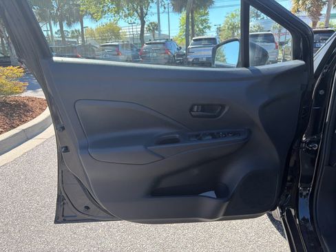 Used 2025 Nissan Versa S w/ S Plus Package image 23