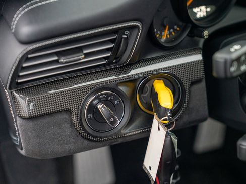 Used 2019 Porsche 911 GT3 RS image 14