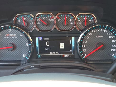 Used 2018 Chevrolet Silverado 1500 LT w/ All Star Edition image 23