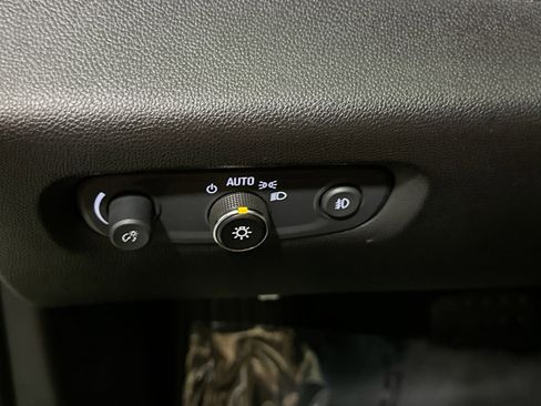 Used 2019 Chevrolet Traverse High Country image 17