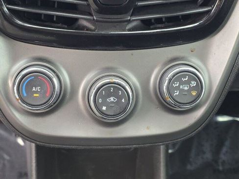 Used 2020 Chevrolet Spark LS image 21