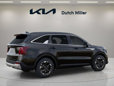 Used 2026 Kia Sorento S FWD image 6