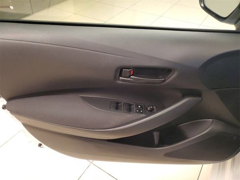 Used 2023 Toyota Corolla LE image 18