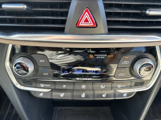 Used 2020 Hyundai Santa Fe Limited AWD/4WD image 20