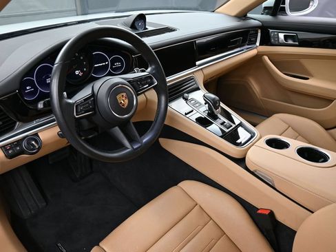 Certified 2023 Porsche Panamera 4 AWD/4WD image 4