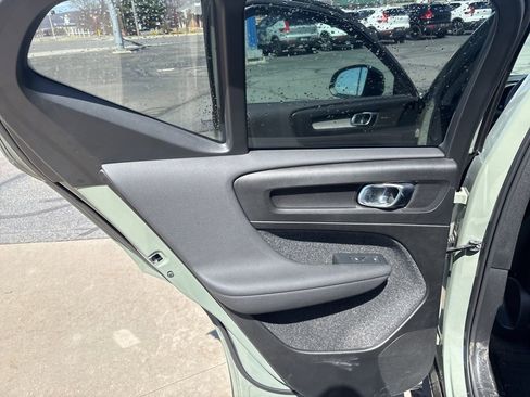 Used 2025 Volvo XC40 B5 Ultra w/ Protection Package Premier image 30